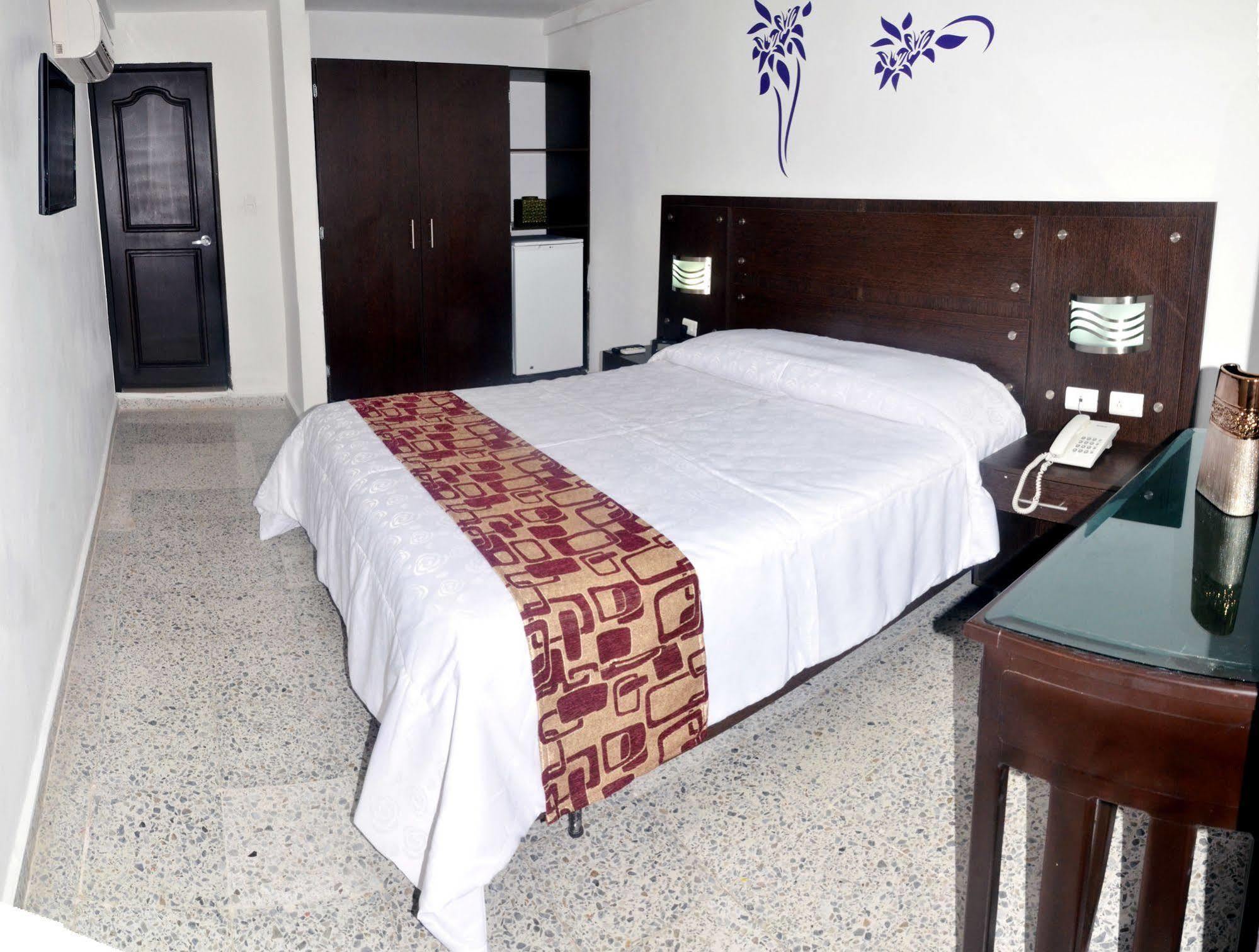 Hotel Arawak Upar فاليدوبار المظهر الخارجي الصورة