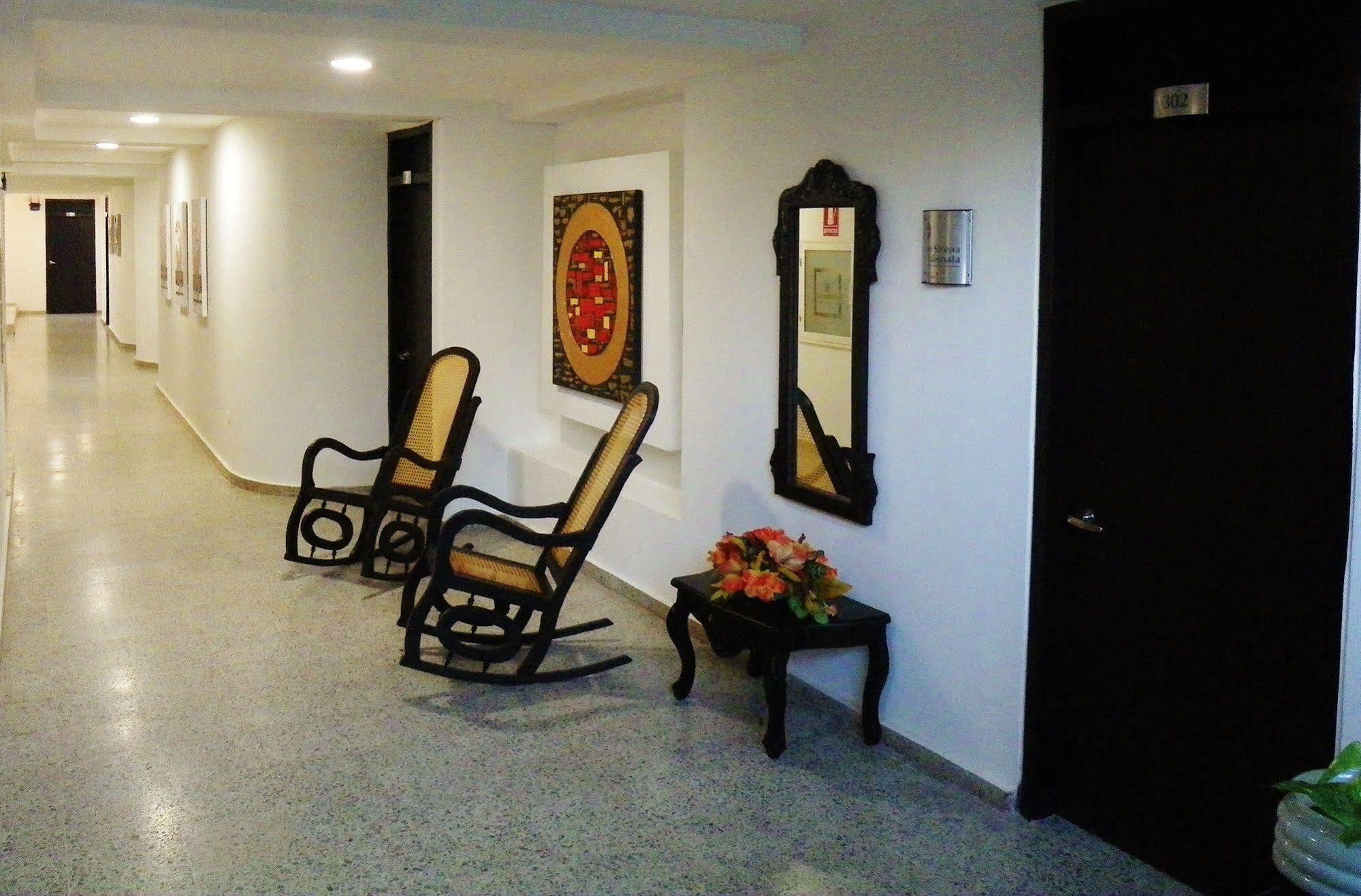 Hotel Arawak Upar فاليدوبار المظهر الخارجي الصورة