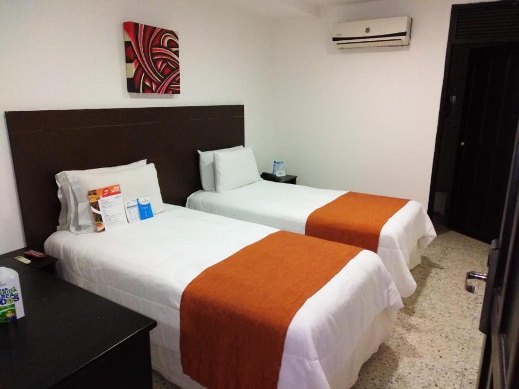 Hotel Arawak Upar فاليدوبار المظهر الخارجي الصورة